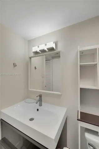 100 Bayview Drive Sunny Isles Beach FL 33160
