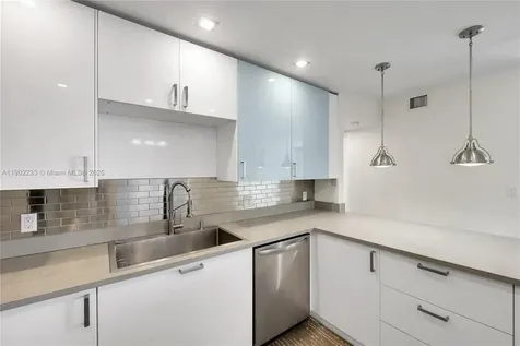 100 Bayview Drive Sunny Isles Beach FL 33160