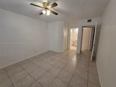 9241 SW 138th Place Miami FL 33186