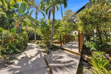 101 Ocean Lane Drive Key Biscayne FL 33149