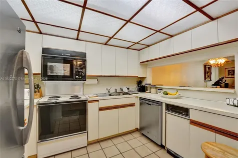 101 Ocean Lane Drive Key Biscayne FL 33149