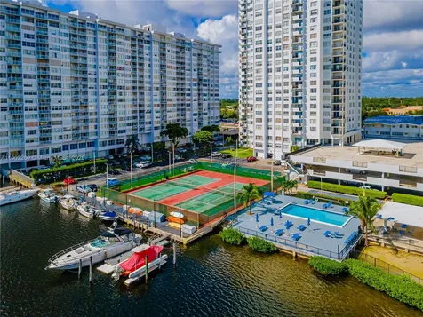 2780 NE 183rd Street Aventura FL 33160