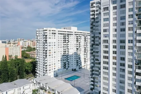 2780 NE 183rd Street Aventura FL 33160