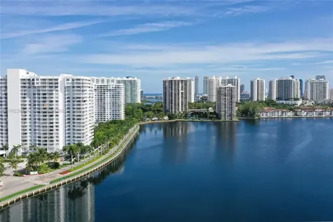 2780 NE 183rd Street Aventura FL 33160
