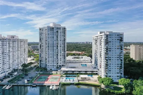 2780 NE 183rd Street Aventura FL 33160
