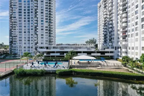 2780 NE 183rd Street Aventura FL 33160