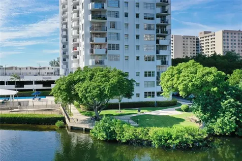 2780 NE 183rd Street Aventura FL 33160