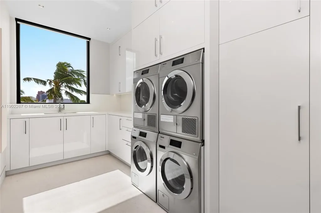 3052 N Atlantic Boulevard Fort Lauderdale FL 33308