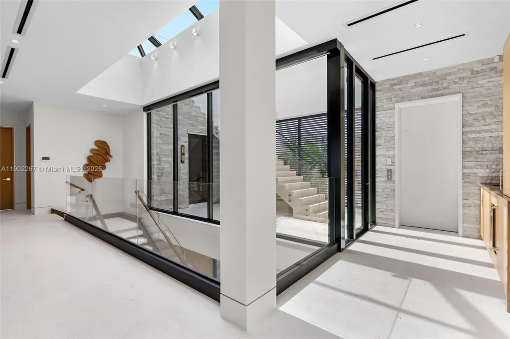 3052 N Atlantic Boulevard Fort Lauderdale FL 33308