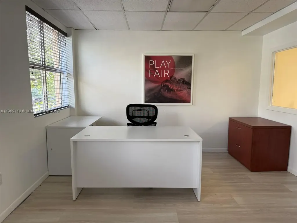 220 Miracle Mile Coral Gables FL 33134