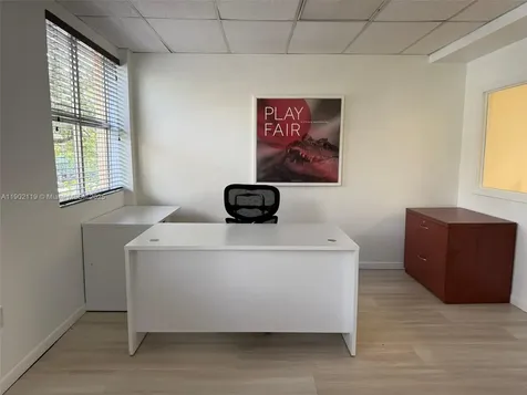 220 Miracle Mile Coral Gables FL 33134