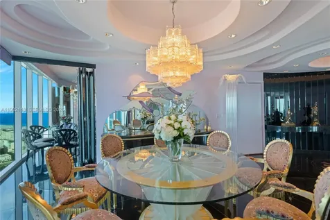 300 S Pointe Drive Miami Beach FL 33139