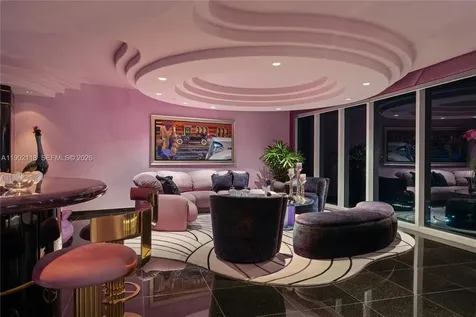300 S Pointe Drive Miami Beach FL 33139