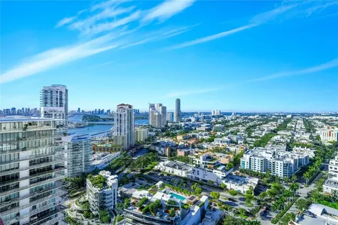 300 S Pointe Drive Miami Beach FL 33139