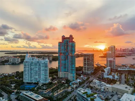 300 S Pointe Drive Miami Beach FL 33139