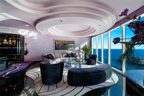 300 S Pointe Drive Miami Beach FL 33139