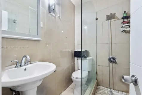 431 NW 116th Street Miami FL 33168