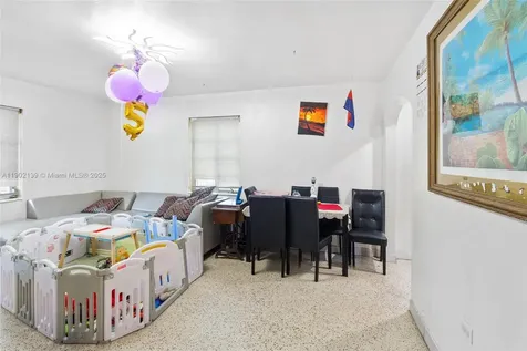 431 NW 116th Street Miami FL 33168