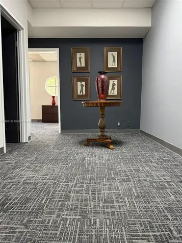 220 Miracle Mile Coral Gables FL 33134