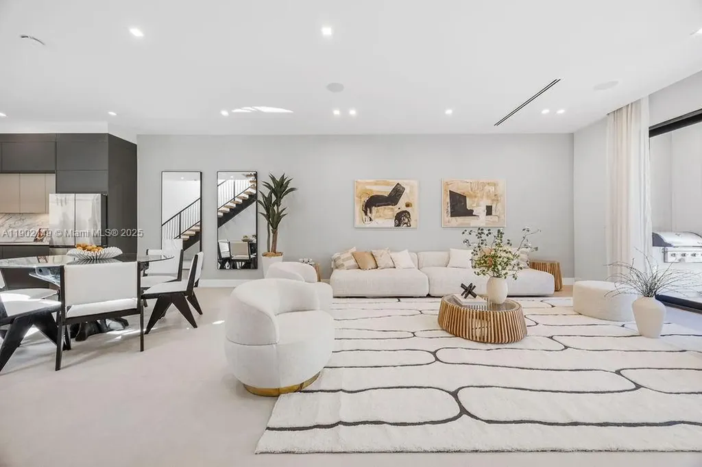 1220 NE 13th Avenue Fort Lauderdale FL 33304