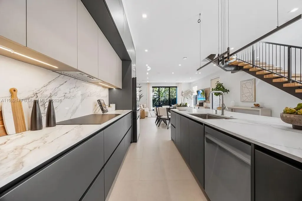 1220 NE 13th Avenue Fort Lauderdale FL 33304