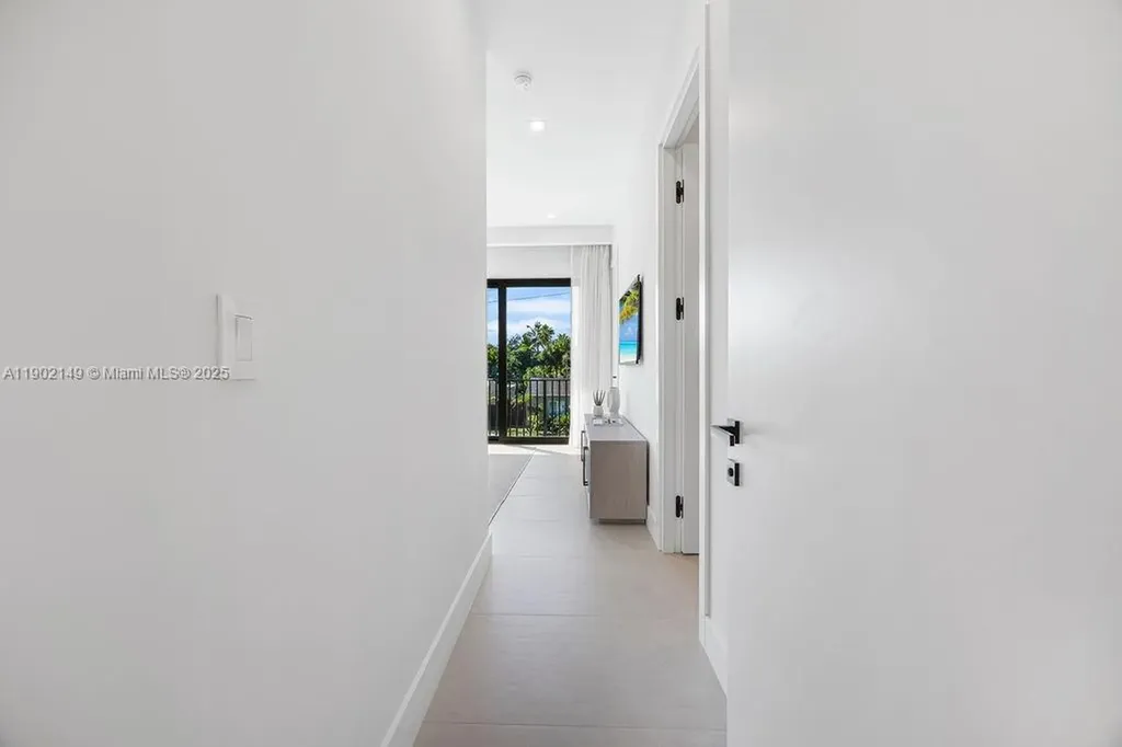 1220 NE 13th Avenue Fort Lauderdale FL 33304