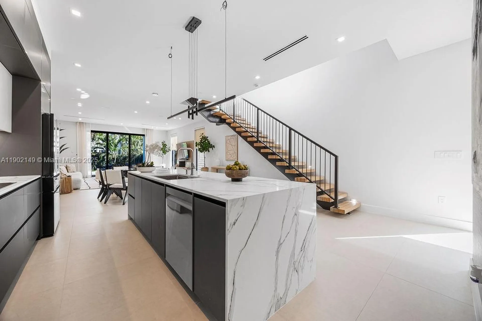 1220 NE 13th Avenue Fort Lauderdale FL 33304