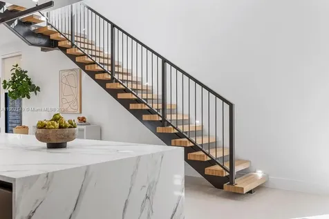 1220 NE 13th Avenue Fort Lauderdale FL 33304