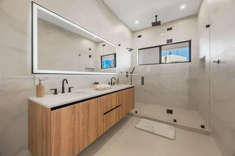 1220 NE 13th Avenue Fort Lauderdale FL 33304