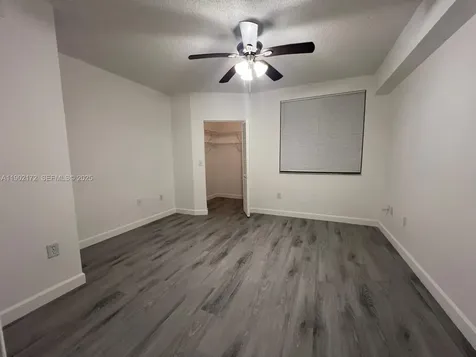 8010 N Nob Hill Road Tamarac FL 33321