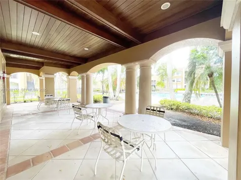 8010 N Nob Hill Road Tamarac FL 33321