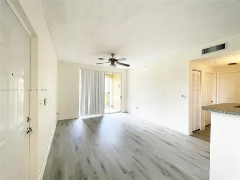 8010 N Nob Hill Road Tamarac FL 33321