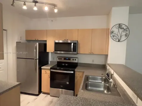 8010 N Nob Hill Road Tamarac FL 33321