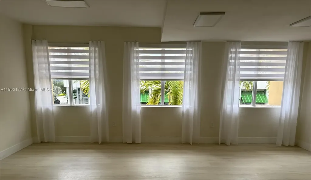 220 Miracle Mile Coral Gables FL 33134