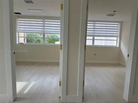 220 Miracle Mile Coral Gables FL 33134