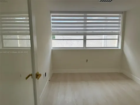 220 Miracle Mile Coral Gables FL 33134