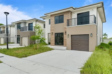 1119 NW 1st Street Florida City FL 33034