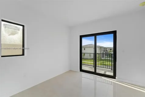 1119 NW 1st Street Florida City FL 33034