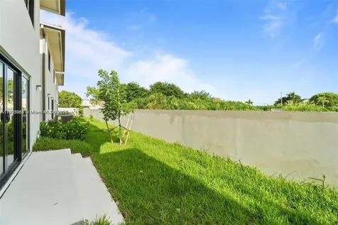 1119 NW 1st Street Florida City FL 33034