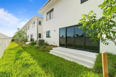 1119 NW 1st Street Florida City FL 33034