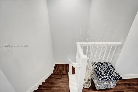 518 N Federal Highway Lake Worth FL 33460