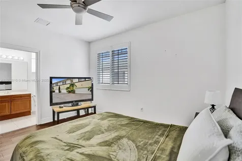 518 N Federal Highway Lake Worth FL 33460