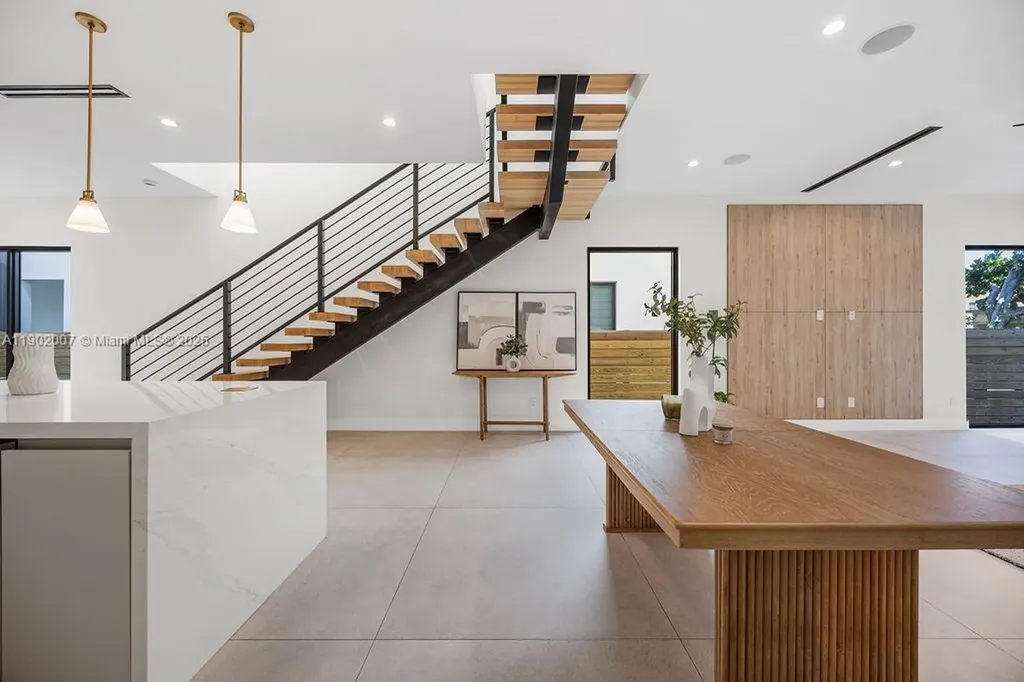 308 NE 14th Avenue Fort Lauderdale FL 33301