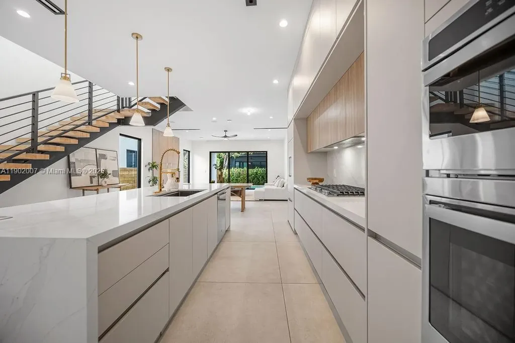 308 NE 14th Avenue Fort Lauderdale FL 33301