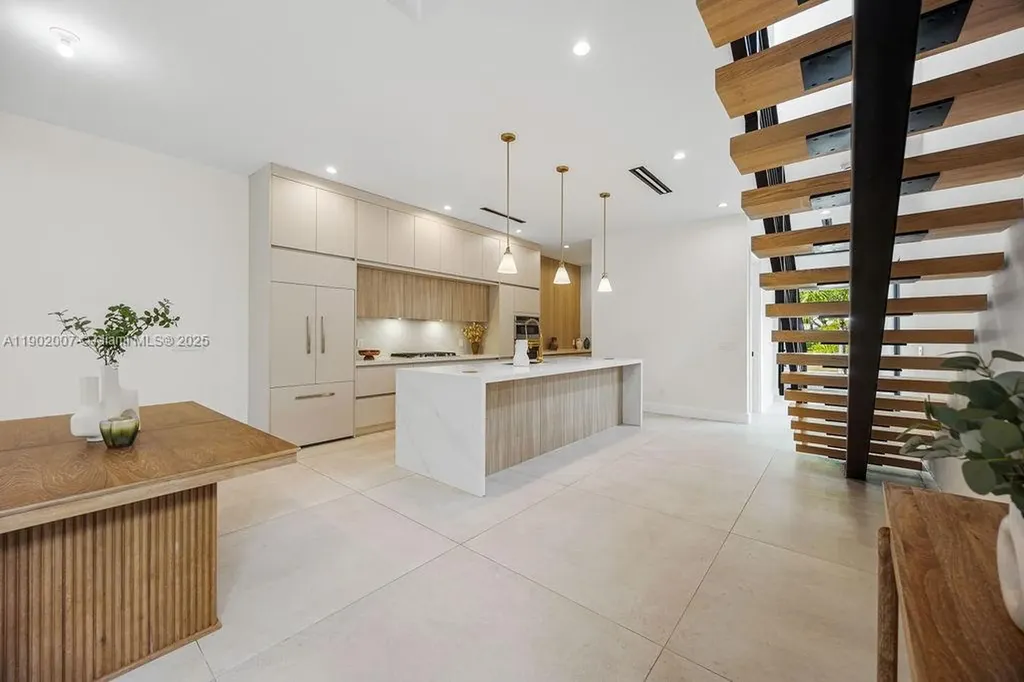 308 NE 14th Avenue Fort Lauderdale FL 33301