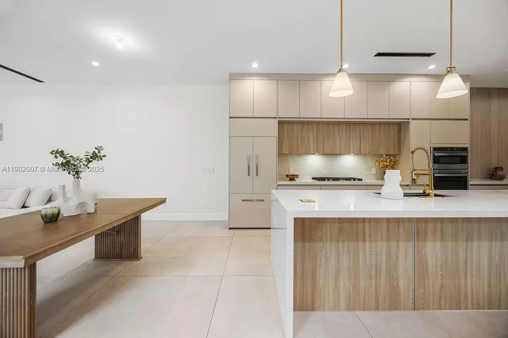 308 NE 14th Avenue Fort Lauderdale FL 33301