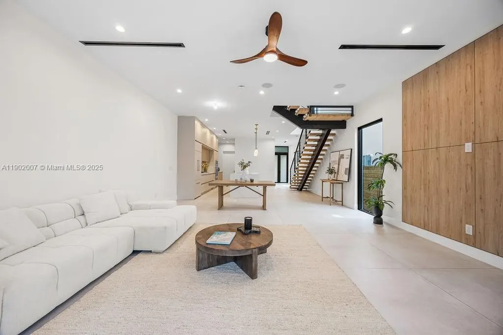 308 NE 14th Avenue Fort Lauderdale FL 33301