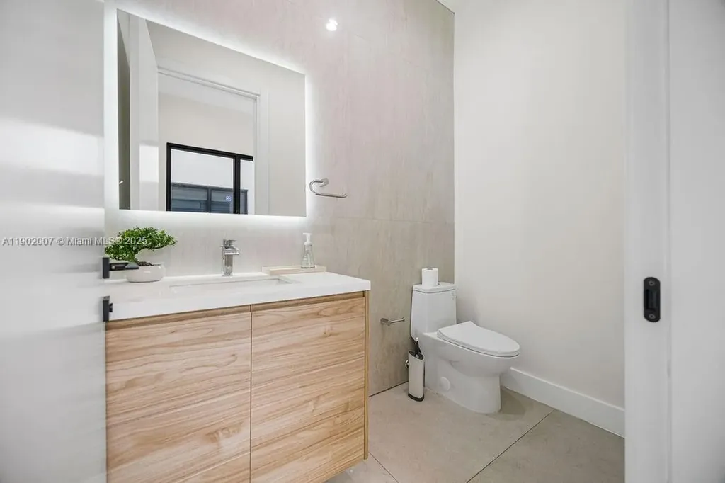 308 NE 14th Avenue Fort Lauderdale FL 33301