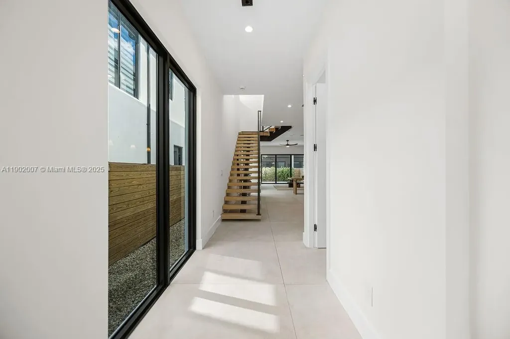 308 NE 14th Avenue Fort Lauderdale FL 33301