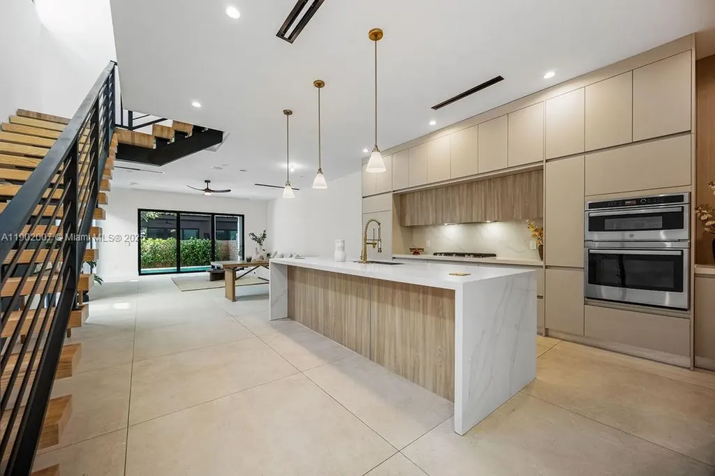 308 NE 14th Avenue Fort Lauderdale FL 33301